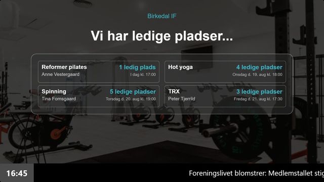 Infoskærm med ledige pladser hentet automatisk fra Flexybox