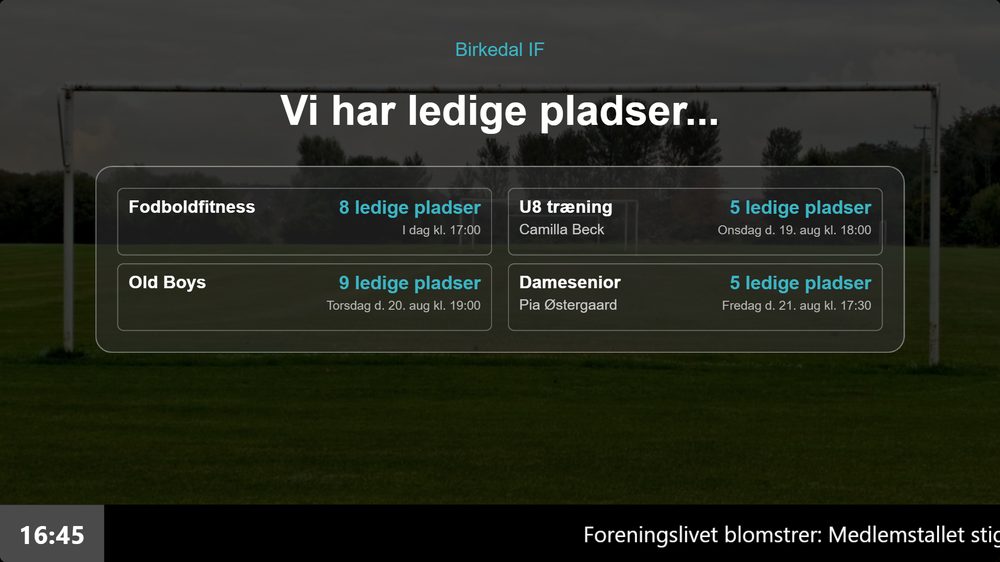 Infoskærm-slide med ledige pladser hentet automatisk fra Holdsport